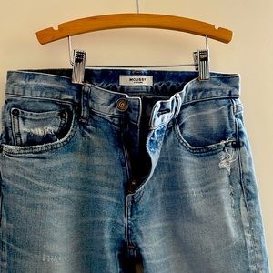 There is a little stretch in these they are like new.